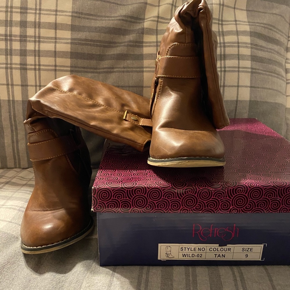 Refresh Cowboy Boots Tan Size 9